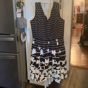 Julian Taylor New York floral dress with pockets.